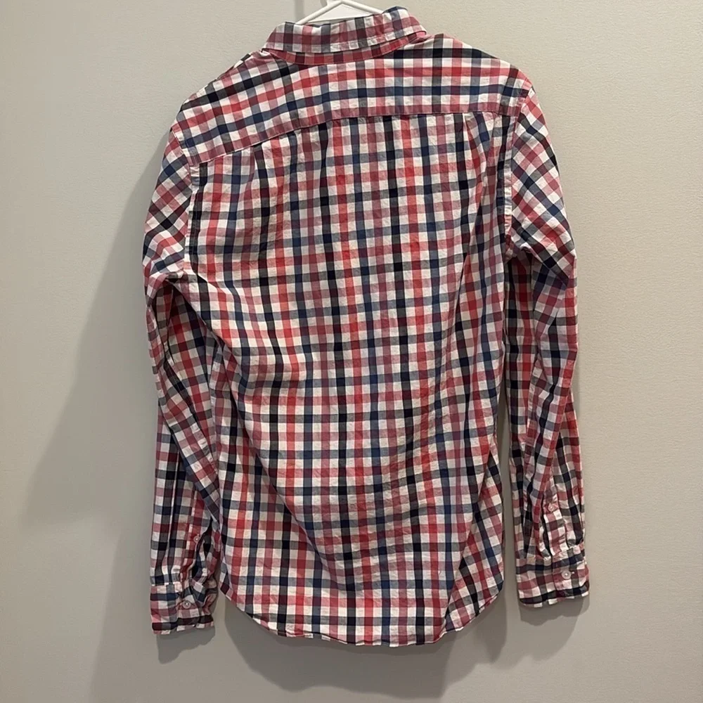 J.Crew men’s plaid collared button down shirt. Size small slim fit. Flex washed